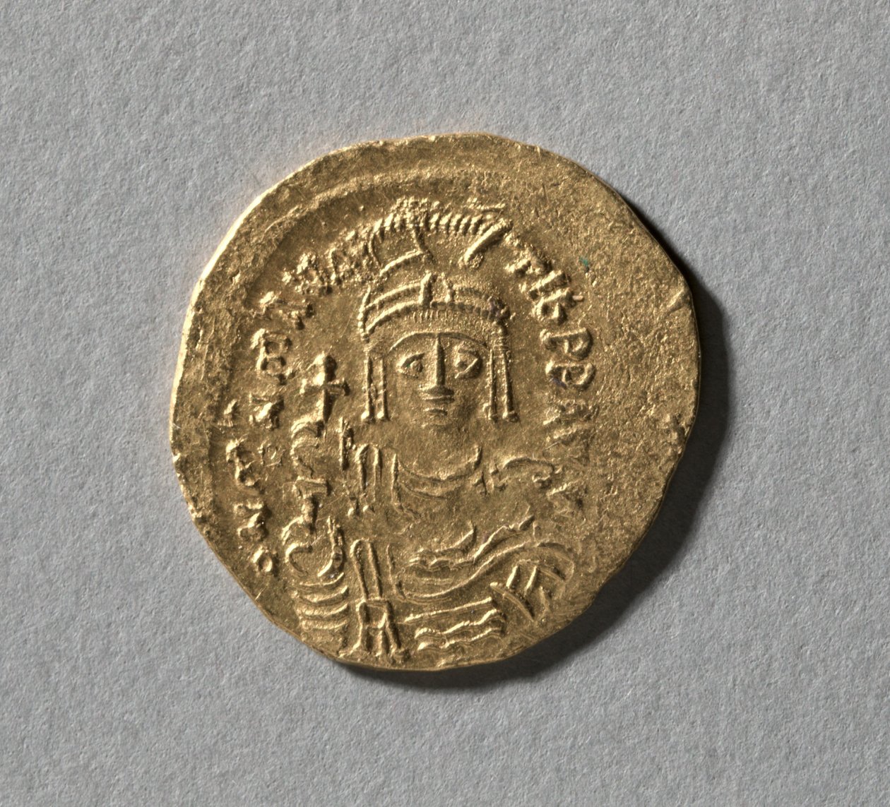 Solidus من موريس تيبيريوس ، 583-602 بواسطة غير معروف