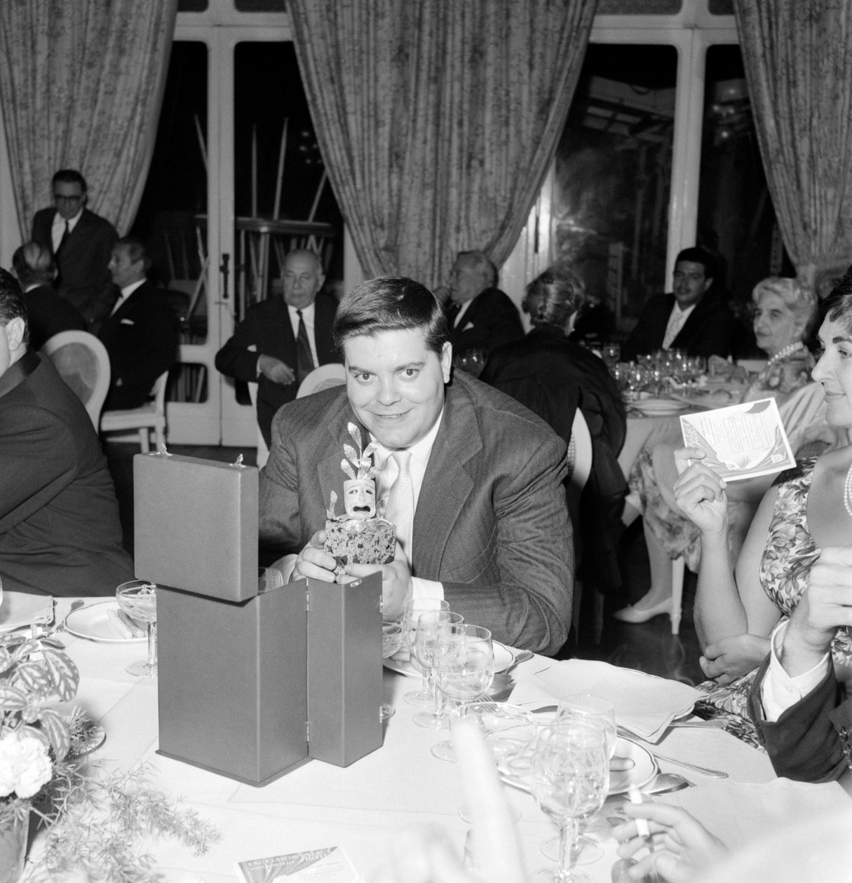 الممثل TINO BUAZZELLI - ASOLO - 1960 بواسطة غير معروف