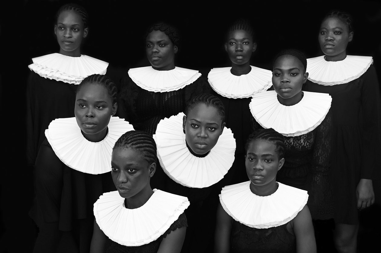 Tableau vivant، 2019 (b / w photo) بواسطة فنان غير معروف