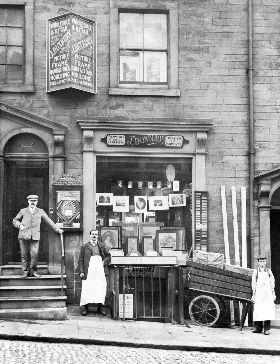 المملكة المتحدة: Duxbury's Picture Framing Shop (boutique d'encadrement) - c1902 بواسطة غير معروف