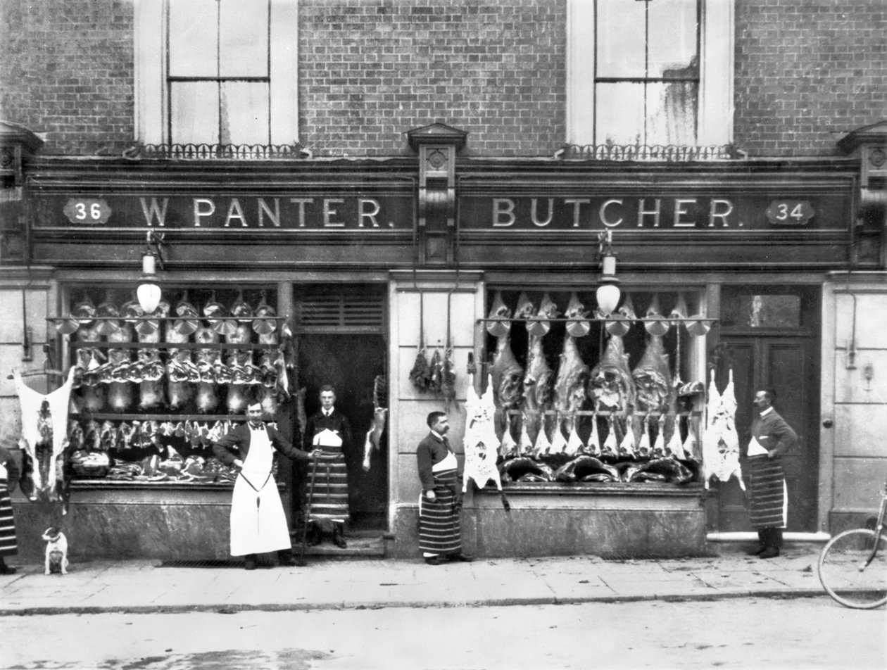 المملكة المتحدة: Panter's Butcher's Shop on Park Street بواسطة غير معروف