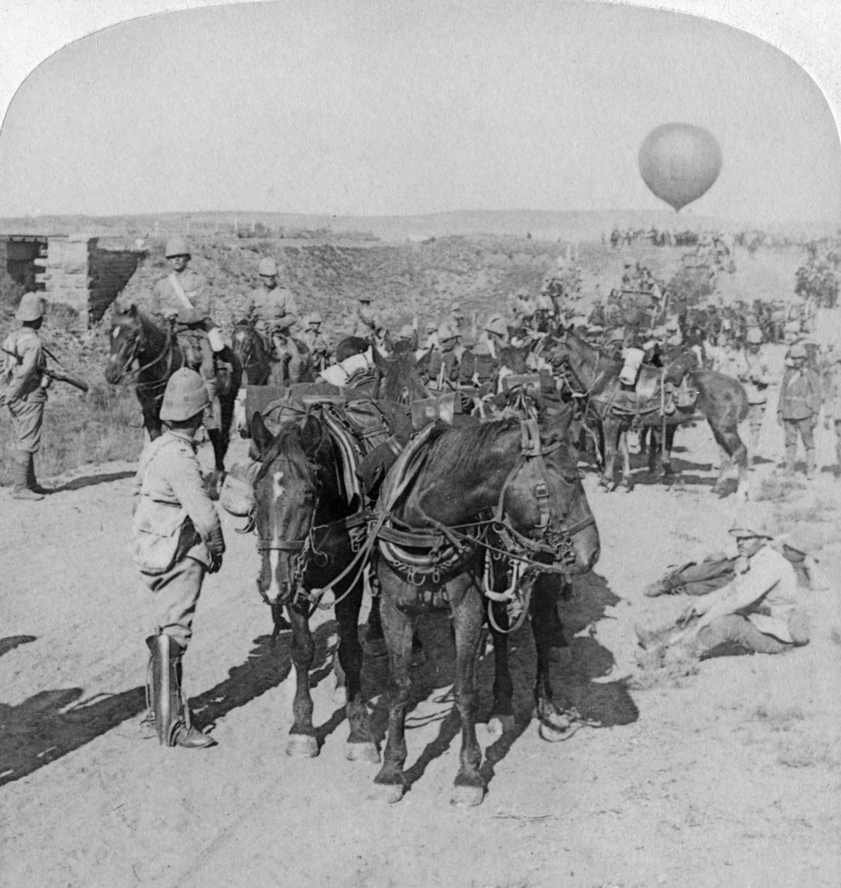 البطارية الرابعة والثمانون فيلق البالون ، حرب البوير ، جنوب أفريقيا ، 1901. بواسطة أندروود أند أندروود