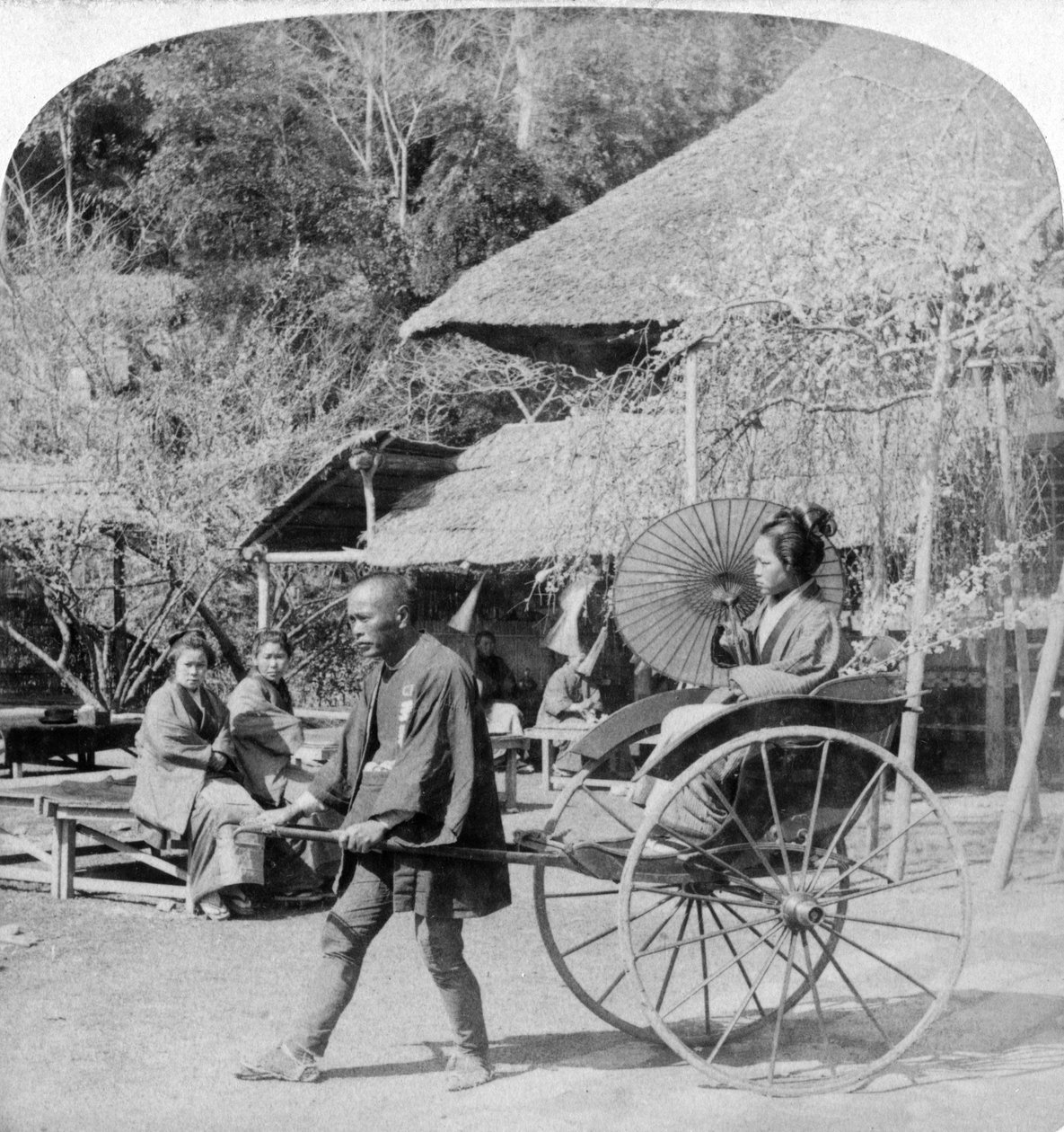 رحلة صباحية في عربة جينكيشا ، سوجيتا ، اليابان ، 1896. بواسطة أندروود أند أندروود