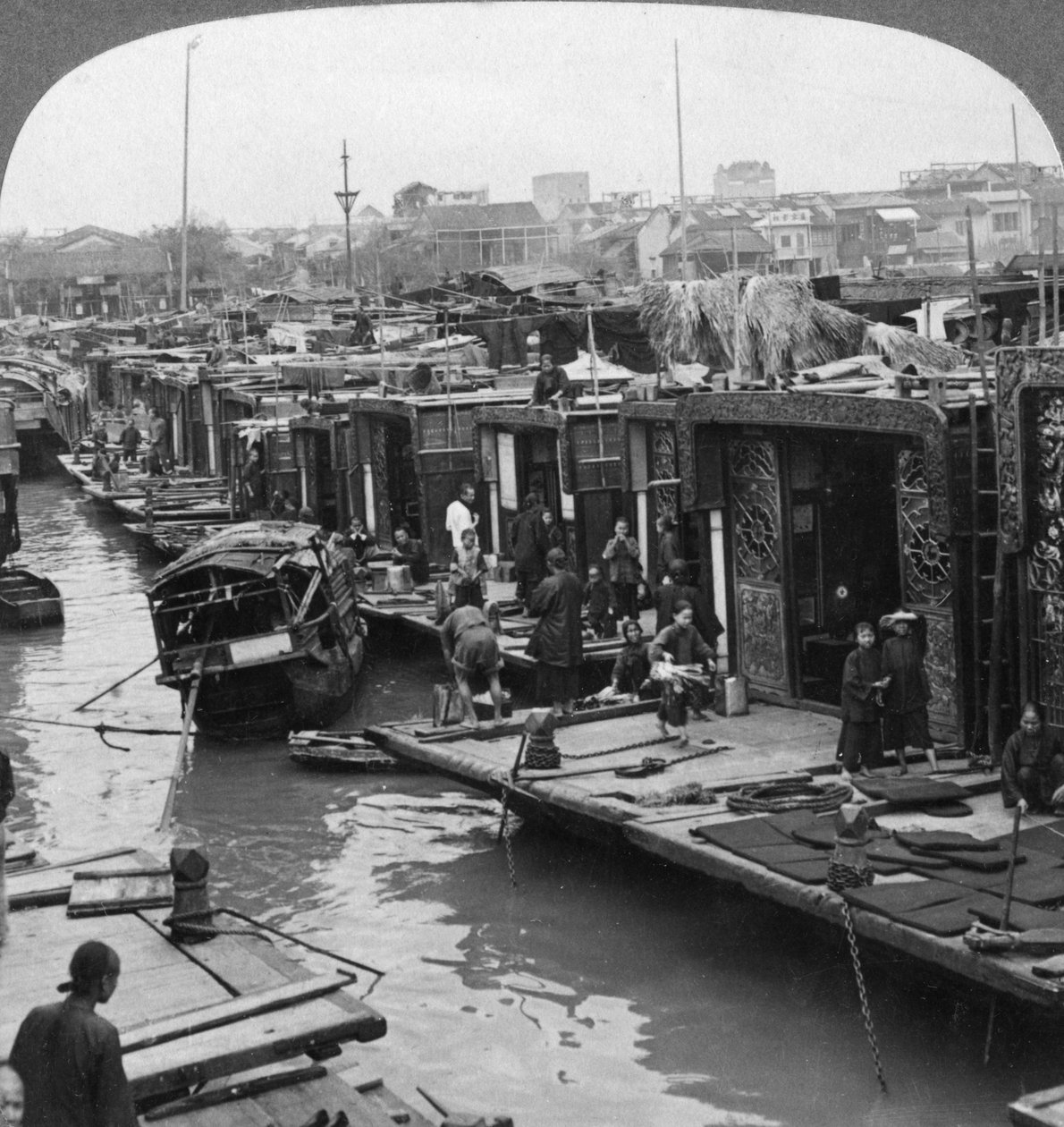 شارع لقوارب الزهور ، كانتون ، الصين ، 1900. بواسطة أندروود أند أندروود