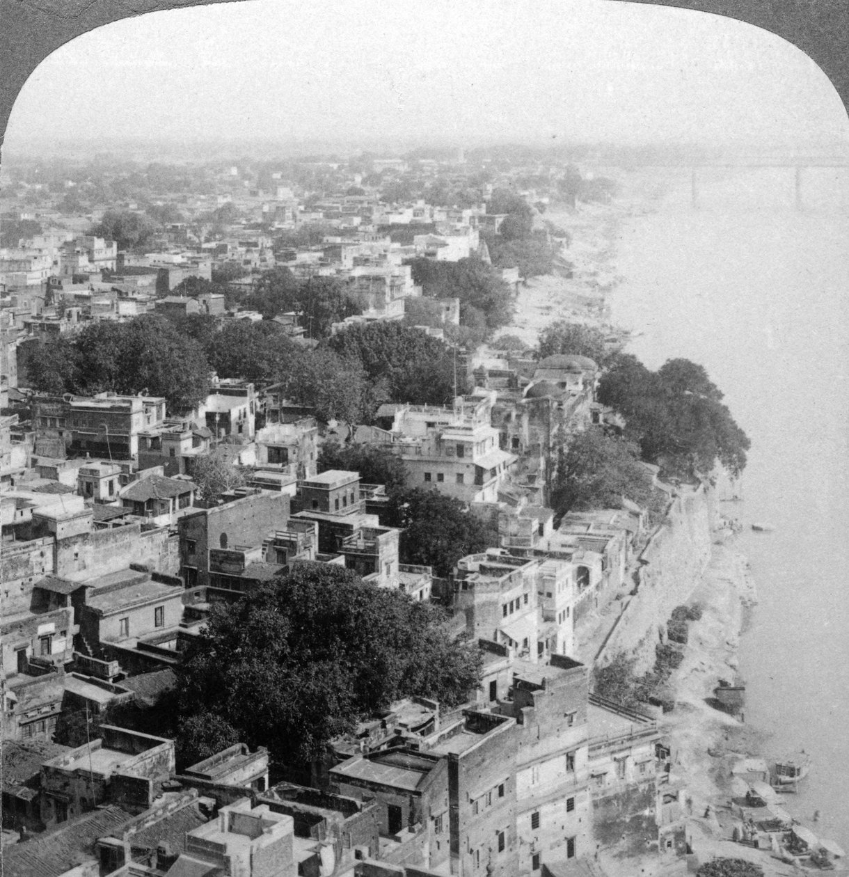 بيناريس فاراناسي ، الهند ، 1903. بواسطة أندروود أند أندروود
