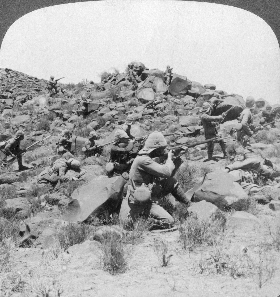 جنود بريطانيون في القتال ، جنوب أفريقيا ، حرب البوير ، 1901 بواسطة أندروود أند أندروود