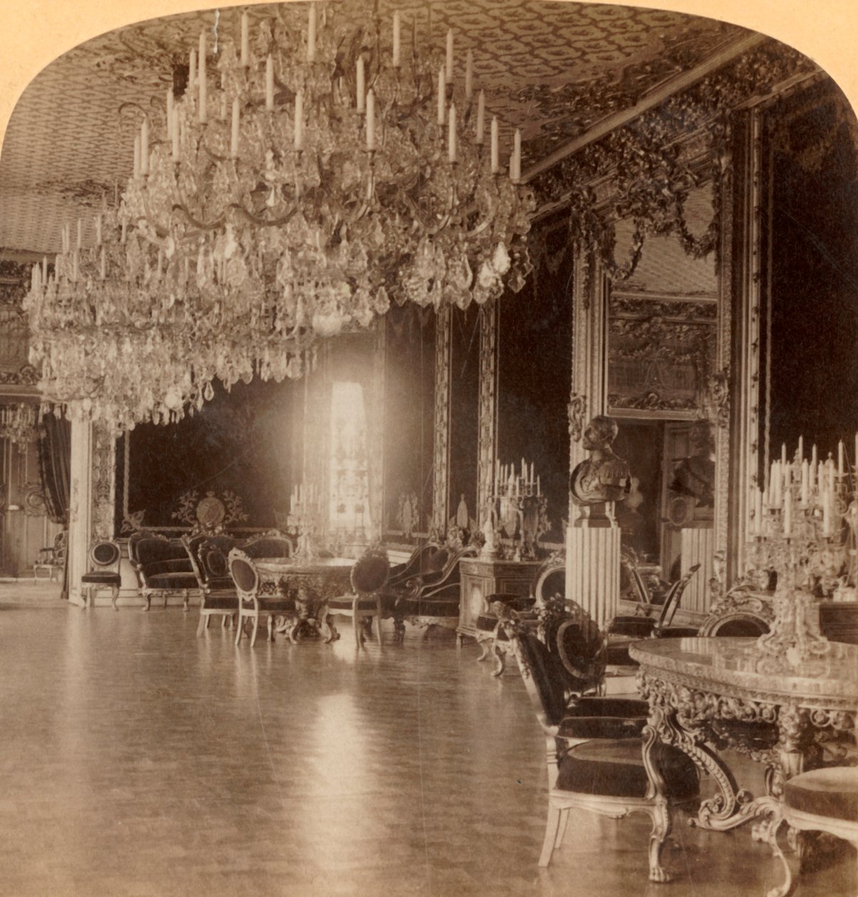 في المقر الرائع للملك أوسكار الثاني ، القصر الملكي ستوكهولم ، السويد ، 1902. بواسطة أندروود أند أندروود