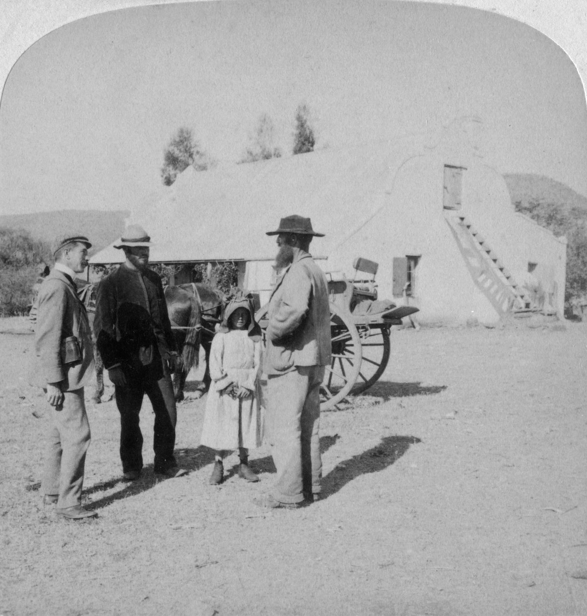 تدخل مزارع بوير في منزله بالقرب من براندفورت ، جنوب أفريقيا ، حرب البوير ، 1901. بواسطة أندروود أند أندروود
