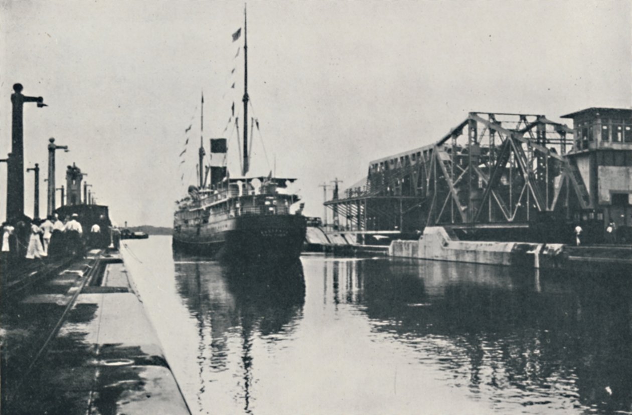 افتتاح قناة بنما عام 1916 بواسطة أندروود أند أندروود