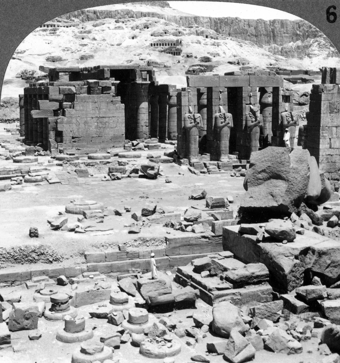 رمسيس ، معبد رمسيس الثاني ، في طيبة ، مصر ، 1905. بواسطة أندروود أند أندروود