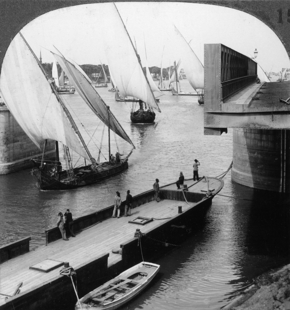 كوبري النيل الكبير ، القاهرة ، مصر ، 1905. بواسطة أندروود أند أندروود