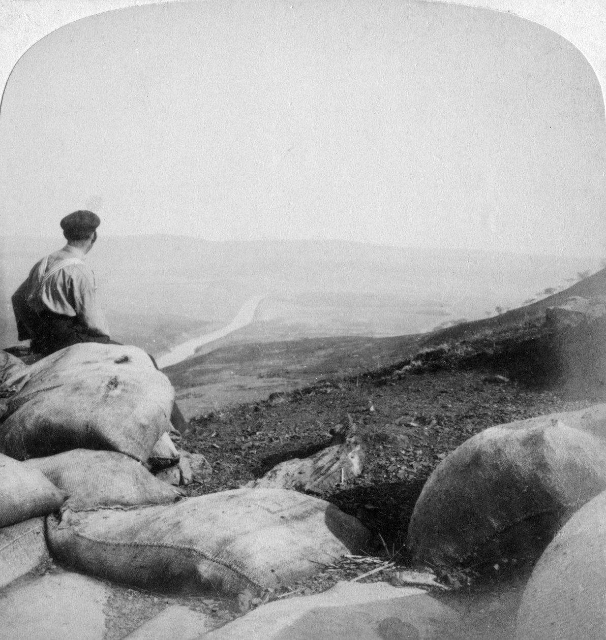 نهر توجيلا وجبل أليس من سبيون كوب ، جنوب أفريقيا ، 1901 بواسطة أندروود أند أندروود