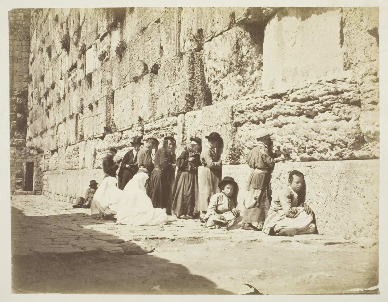  بواسطة غير معروف