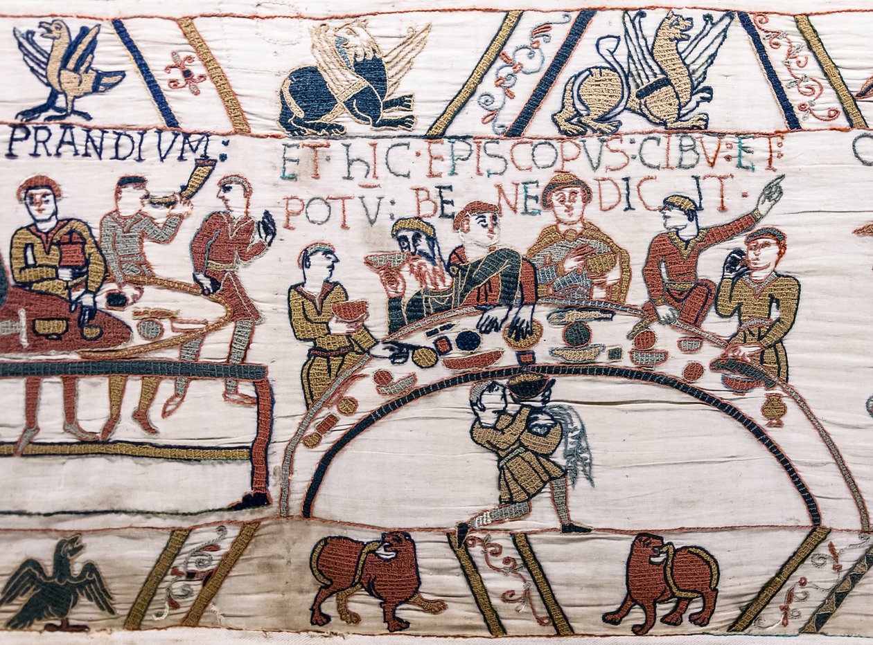 الأسقف أودو يبارك الطعام والنبيذ ، Bayeux Tapestry (تطريز من الصوف على الكتان) بواسطة فنان غير معروف