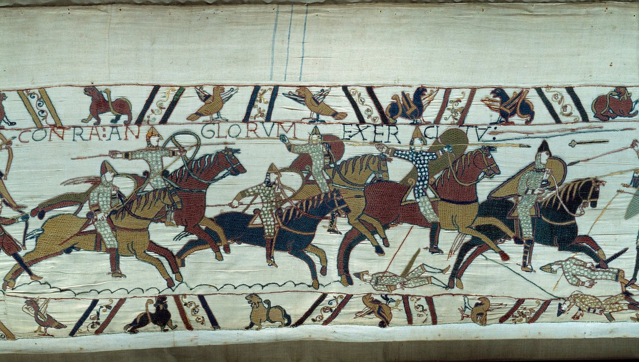 غزو إنجلترا من قبل دوق نورماندي ويليام الفاتح (1027-1087) في 1066: سلاح الفرسان النورماندي يشحن في معركة هاستينغز تفاصيل نسيج بايو أو تطريز الملكة ماتيلد بواسطة فنان غير معروف