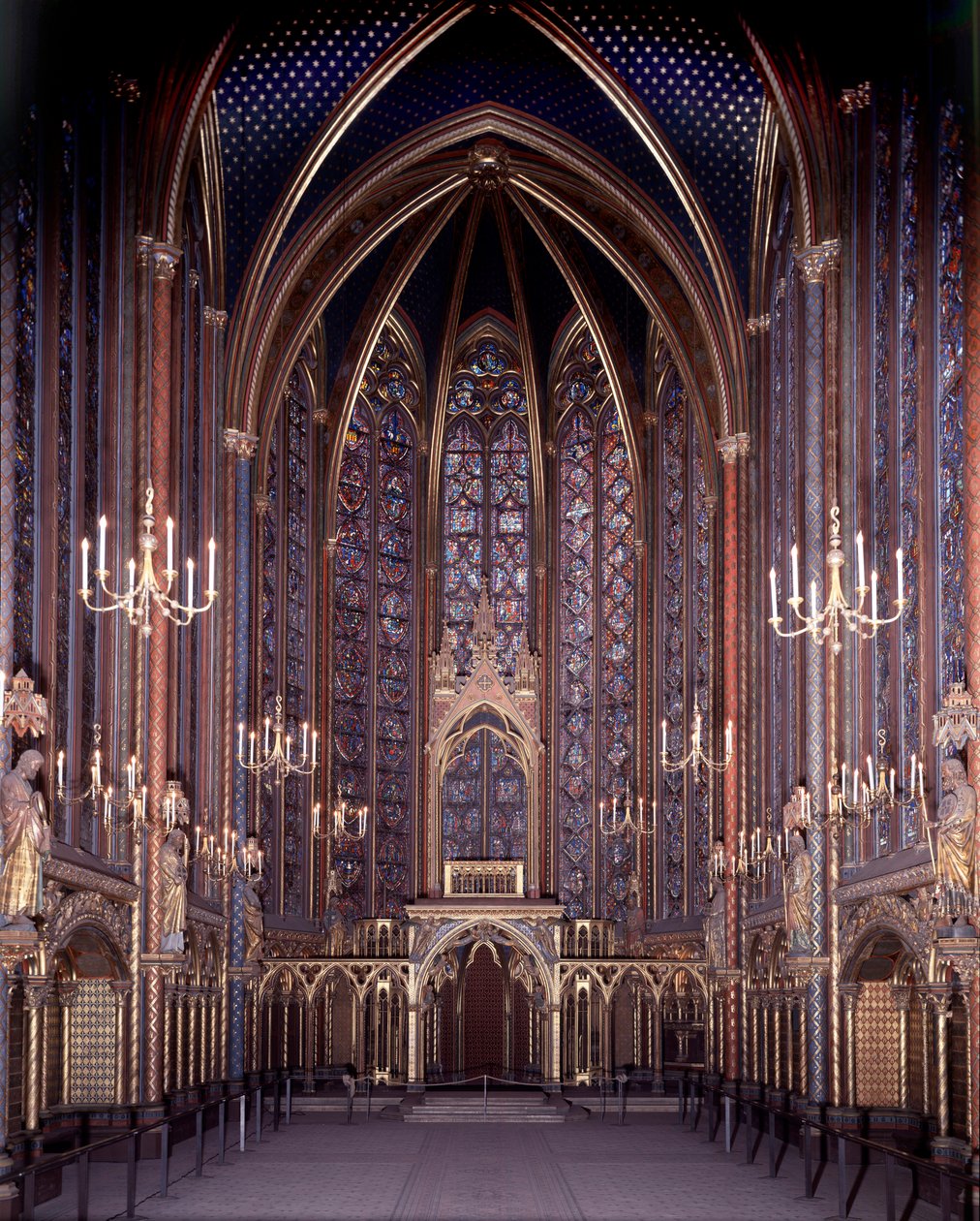 منظر داخلي للقديس تشابل في باريس: High Chapel ، Architecture بواسطة فنان غير معروف