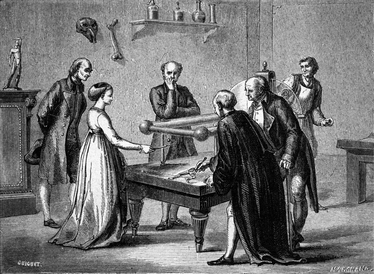 اكتشف لويجي جالفاني ، الأستاذ في بولونيا ، في عام 1780 تهيج عضلات الضفادع بالكهرباء. نقش القرن التاسع عشر. بواسطة فنان غير معروف