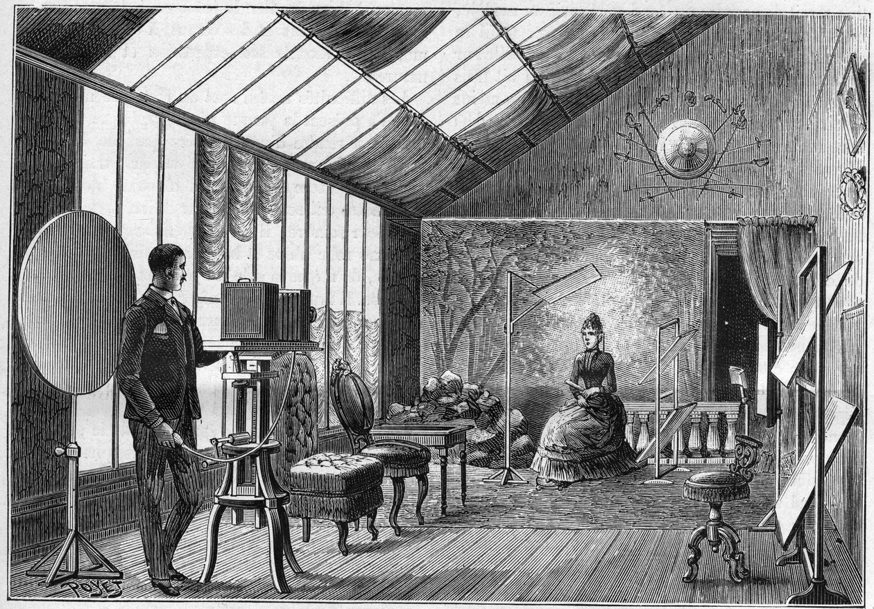 وضع ورشة عمل لمحبي التصوير الفوتوغرافي مع ملحقاته في فرنسا عام 1888. في "الطبيعة" عام 1888. بواسطة فنان غير معروف