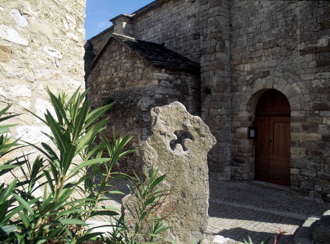 Cathar commemorative monument in Minerve in the Herault. بواسطة فنان غير معروف