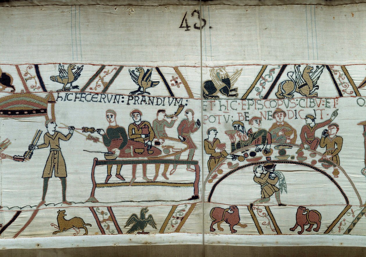 Debarques في إنجلترا ، تصنع ذراعي William the Conquerant (1027-1087) وليمة أثناء انتظار محاربة أسلحة Harold II الساكسونية. غيوم محاط بالبارون وتفاصيل إيفيك أودون من نسيج بايو أو تطريز الملكة ماتيلد بواسطة فنان غير معروف
