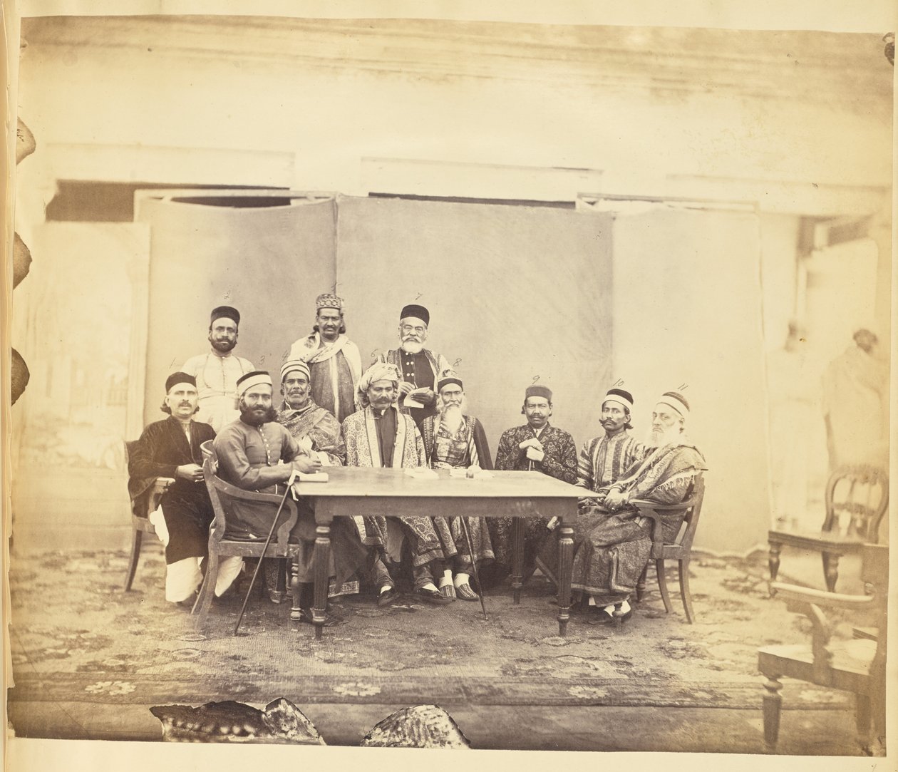 بواسطة فنان غير معروف