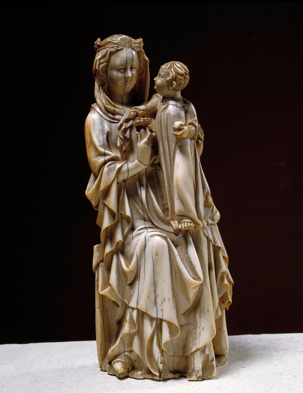Virgin and Child Ivory sculpture of the 14th century. بواسطة فنان غير معروف