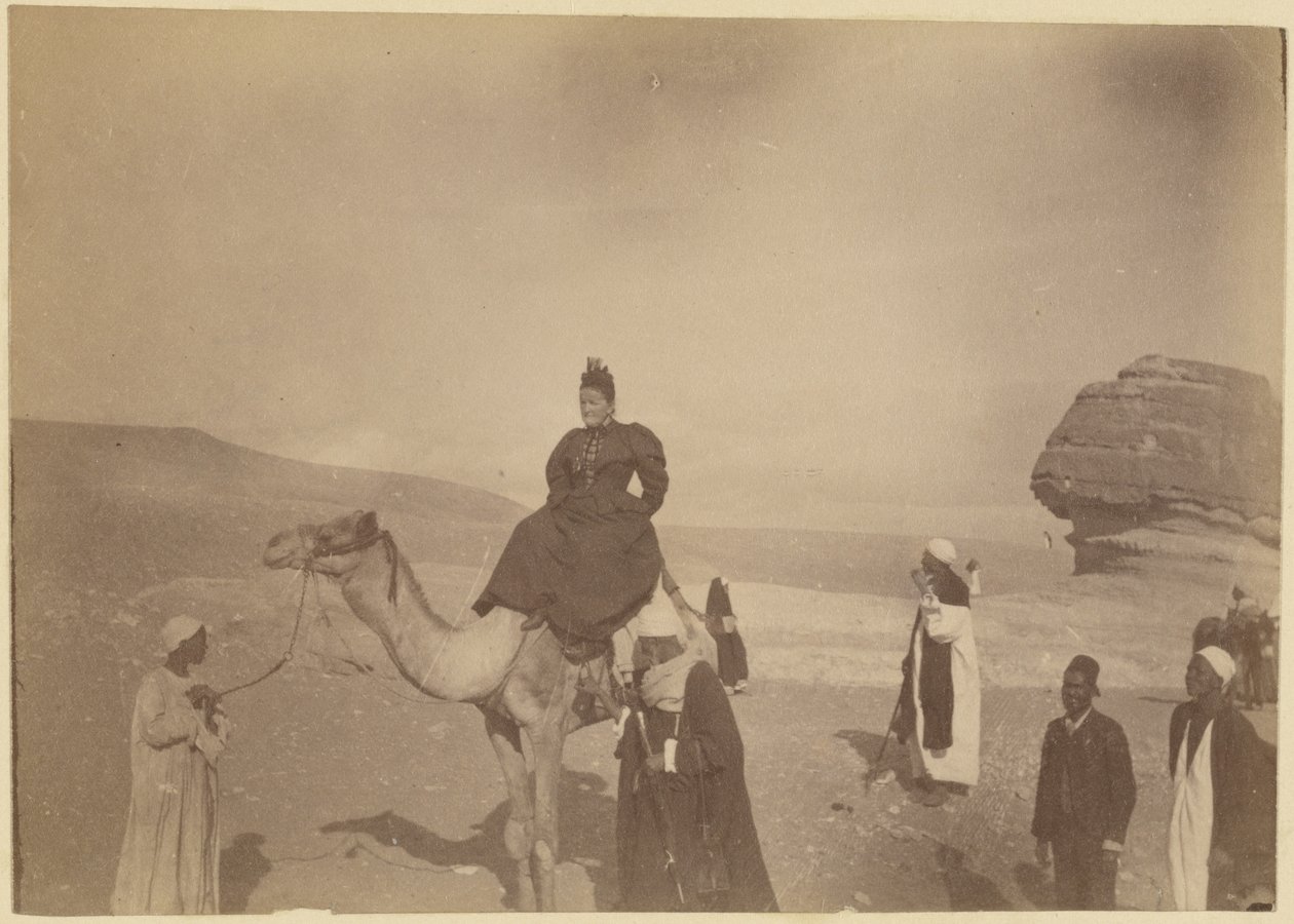 بواسطة فنان غير معروف