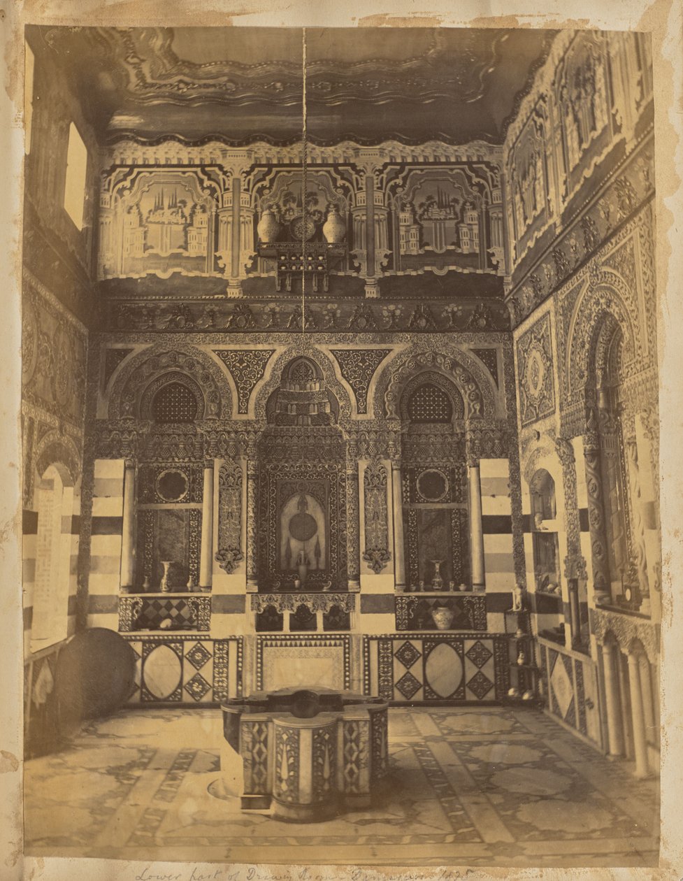  بواسطة فنان/صانع غير معروف