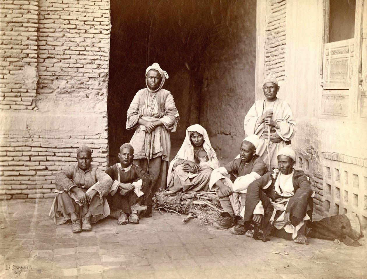 عائلة في أفغانستان ، أواخر القرن التاسع عشر بواسطة مصور غير معروف