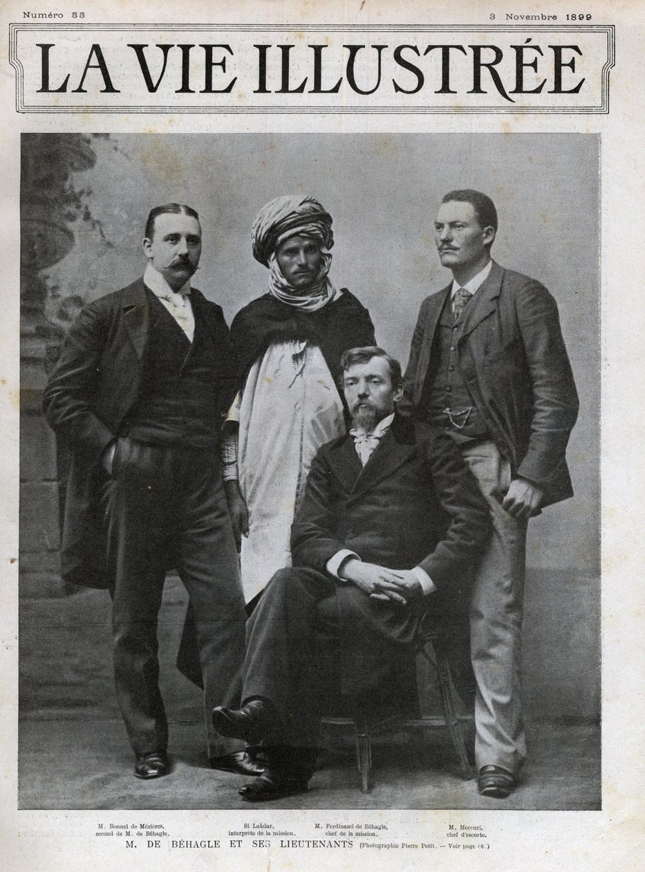 فرديناند دي بيهجل (1857-1899) (مستكشف فرنسي) رئيس البعثة ومساعديه بواسطة مصور غير معروف