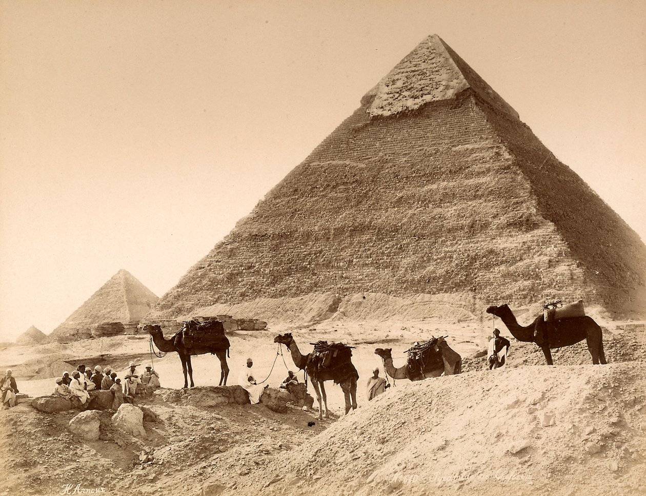  بواسطة مصور غير معروف