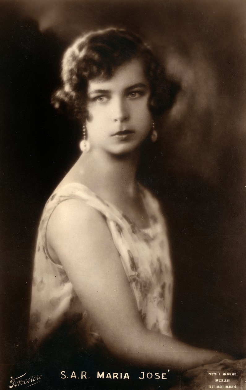 الأميرة ماريا خوسيه (1906-2001) بواسطة مصور غير معروف