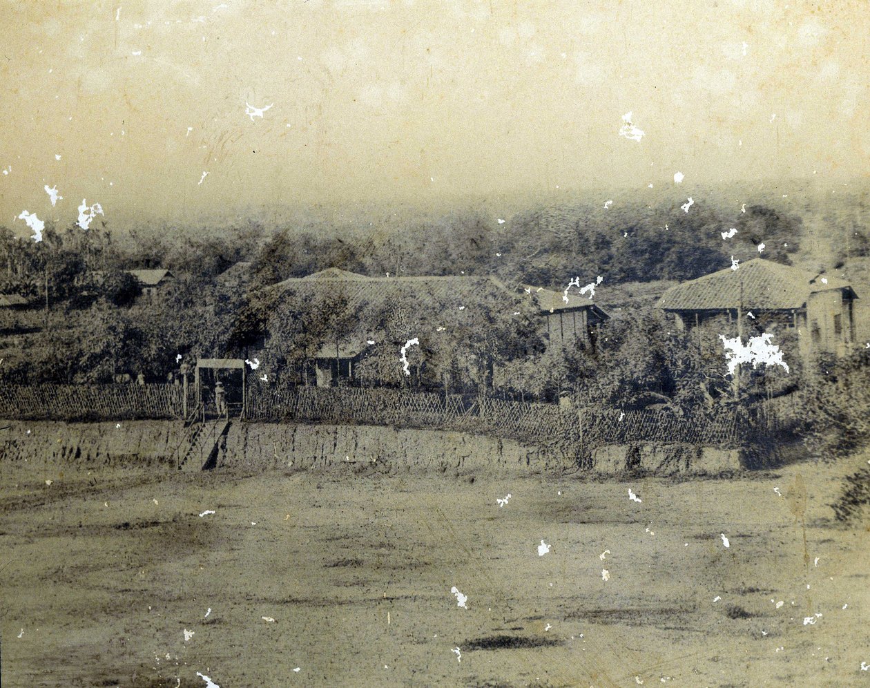 مبنى بريد سايغون v. 1863. بواسطة مصور غير معروف