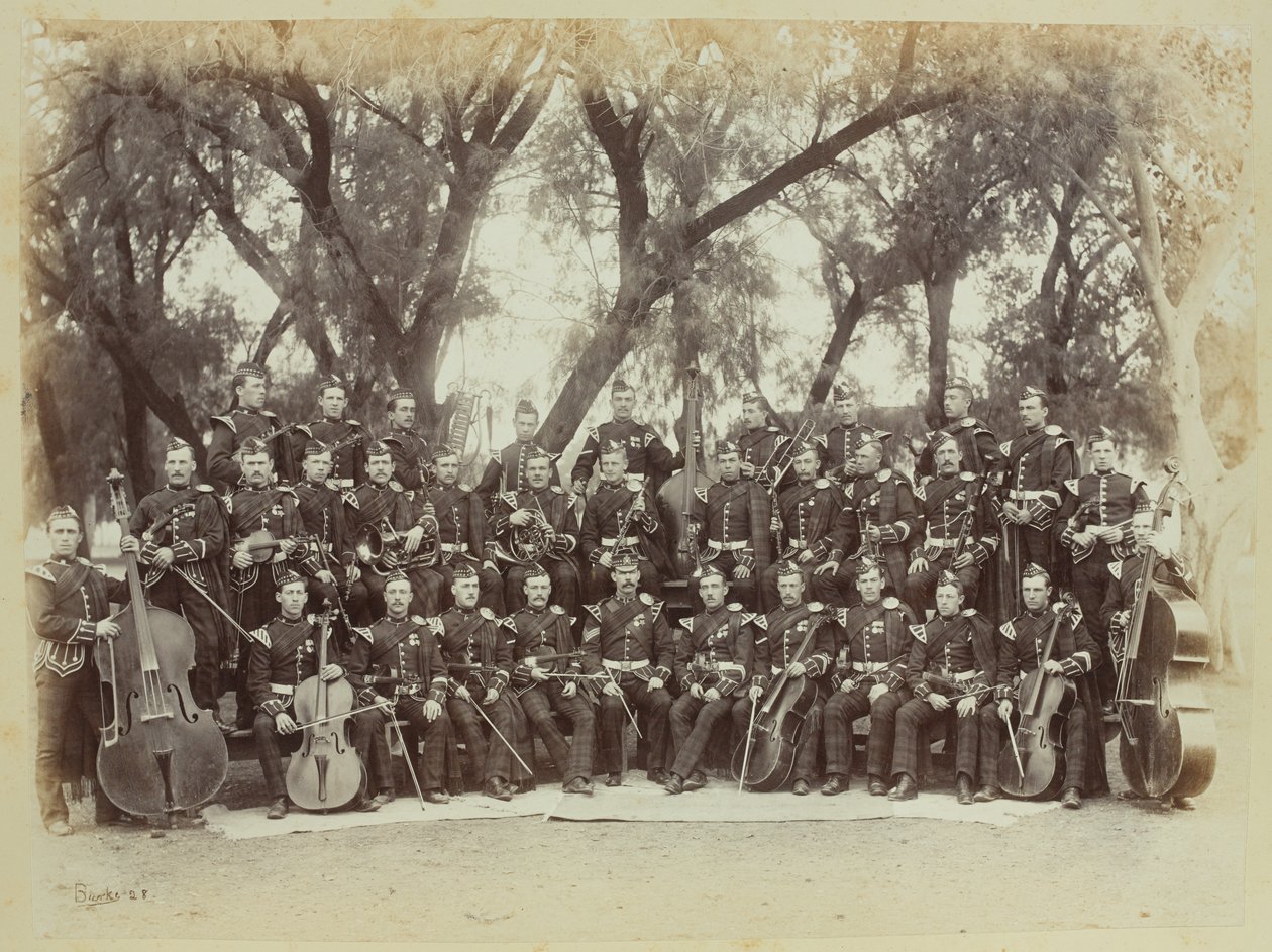فرقة وترية King's Own Scottish Borderers بواسطة مصور غير معروف