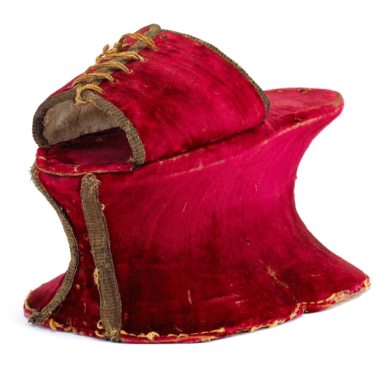 The Chopine (المخمل والجلود) بواسطة مدرسة البندقية