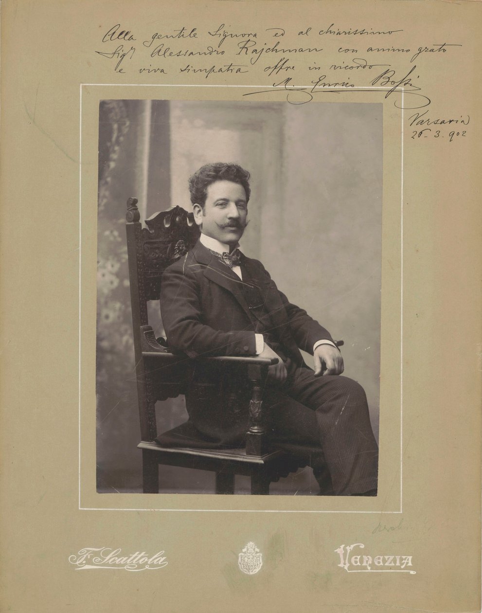 صورة للعازف والمؤلف ماركو إنريكو بوسي 1861-1925 ، ج. 1900. بواسطة فينيتسيا. استوديو الصور فرانشيسكو سكاتولا