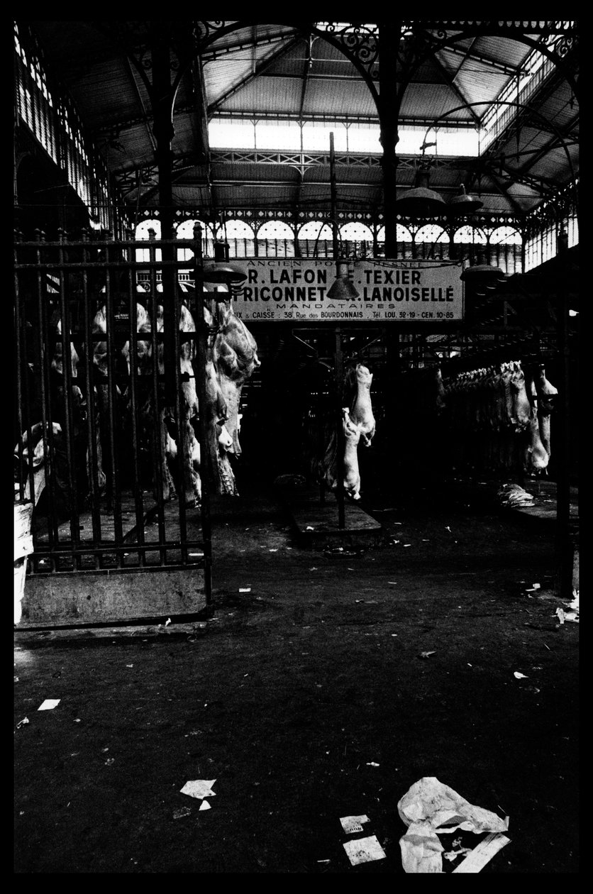 Les halles de Paris قبل هدم أغسطس 1971 مباشرة (صورة بالأبيض والأسود) بواسطة فيكتور بالتارد