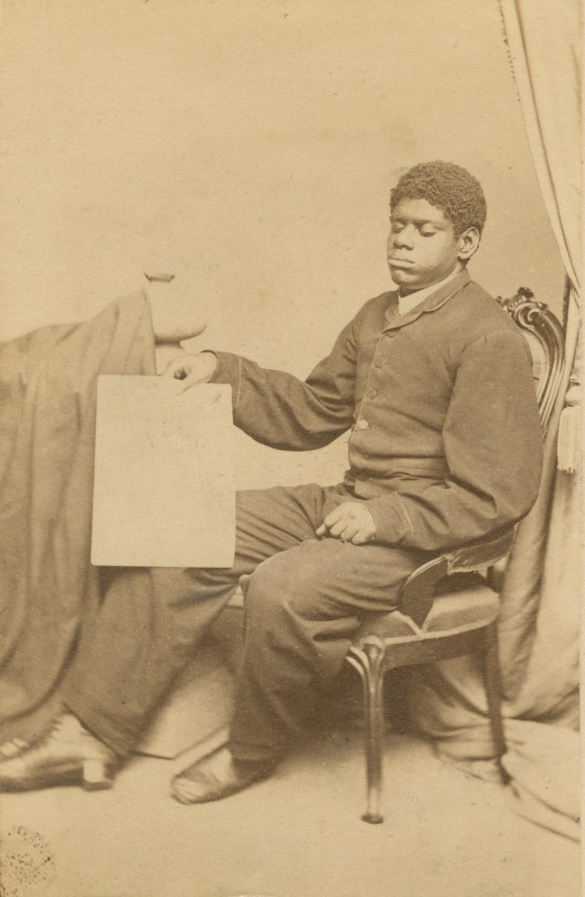 Carte-de-visite لتوماس ويجينز ، المعروف أيضًا باسم Blind Tom ، كاليفورنيا. 1870. بواسطة WL Germon