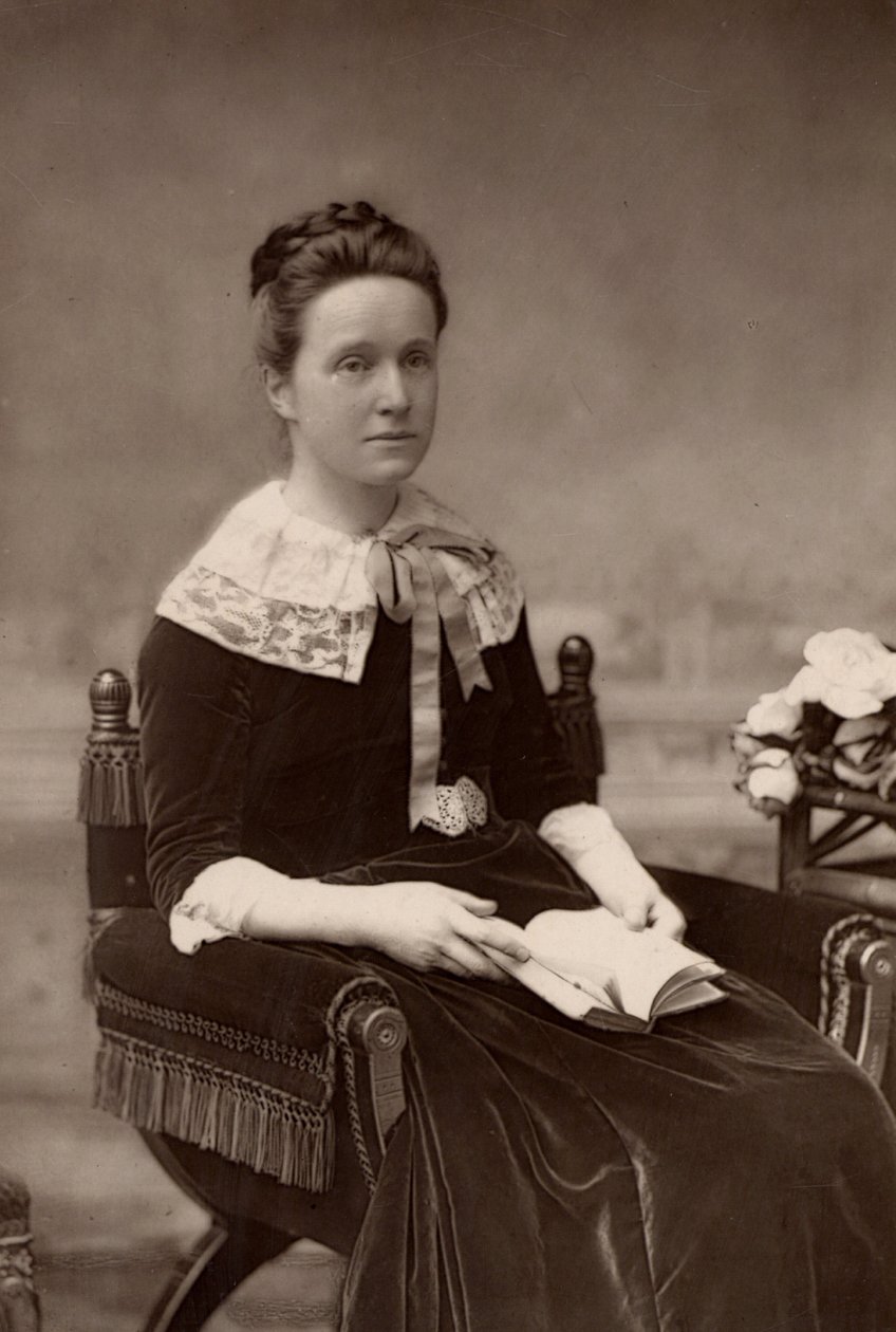 "" Millicent Fawcett (ولدت في Garrett - 1947-1929) نسوية إنجليزية ، لمدة 50 عامًا قائدة للحركة من أجل حق المرأة في التصويت. شقيقة الطبيبة الرائدة إليزابيث غاريت أندرسون ؛ زوجة هنري فوسيت ، السياسي الراديكالي الأعمى (woodburytype بواسطة W و D (بعد) داوني