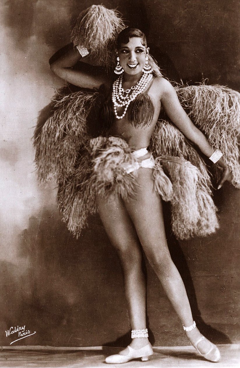 جوزفين بيكر عام 1927 (صورة بالأبيض والأسود) بواسطة فاليري