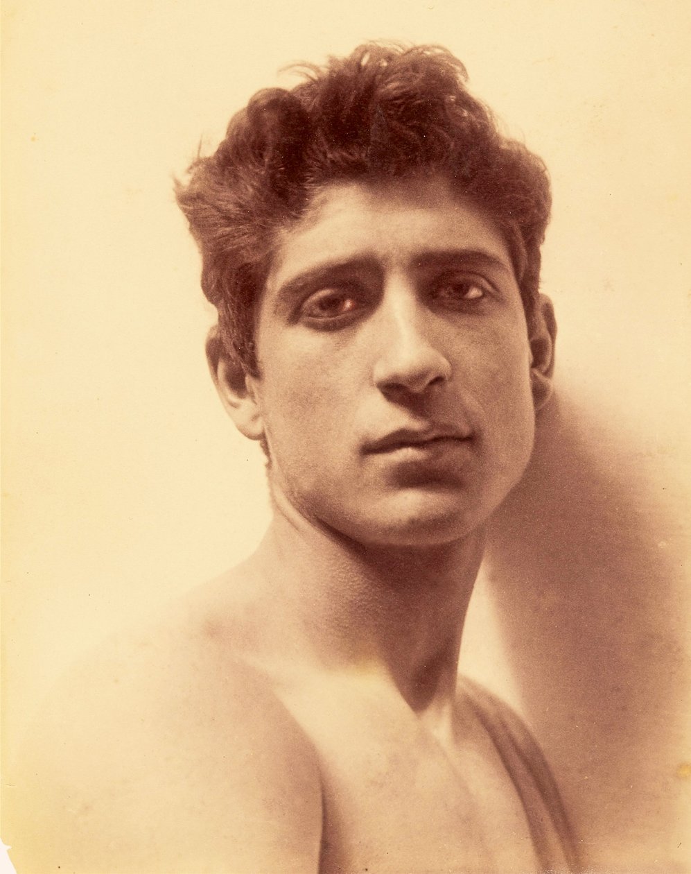 دراسة لصبي ، صقلية ، عام 1898 (صورة بني داكن) بواسطة البارون فيلهلم فون جلودين