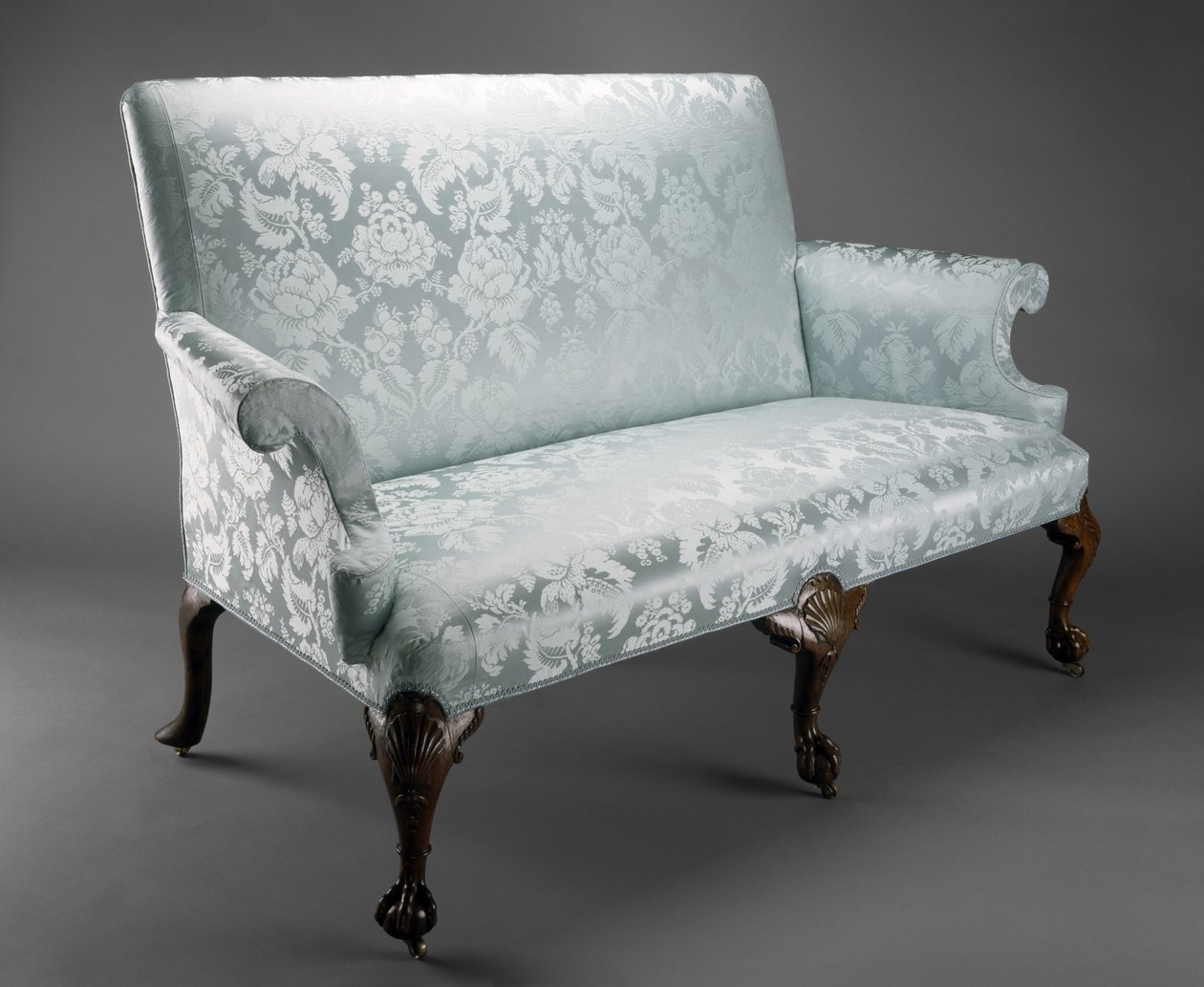 الأريكة ، c.1735 (خشب الجوز والمفروشات) بواسطة وليام الأول attr.to هاليت
