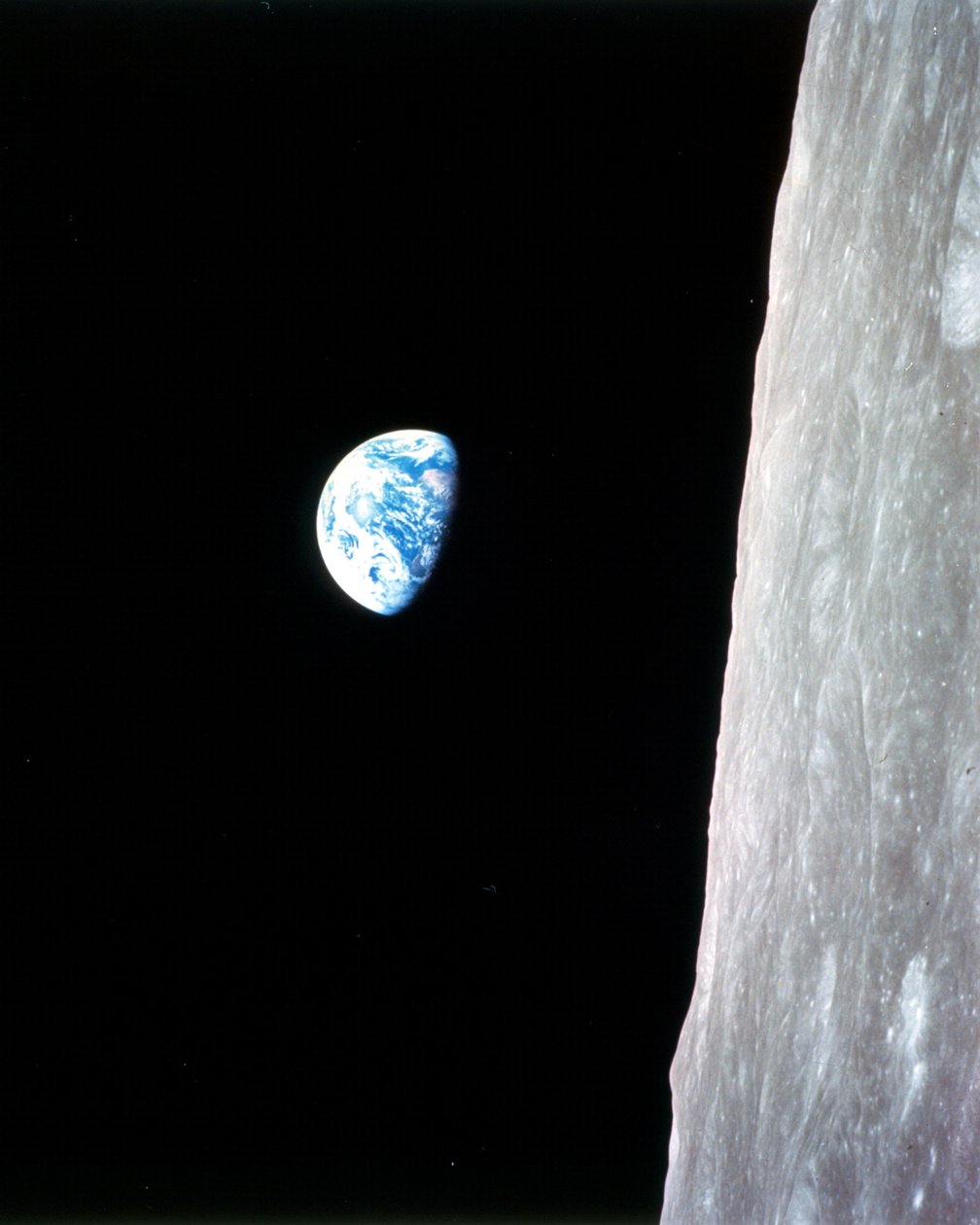 Earthrise - أبولو 8 ، 24 ديسمبر 1968. بواسطة وليام أندرس
