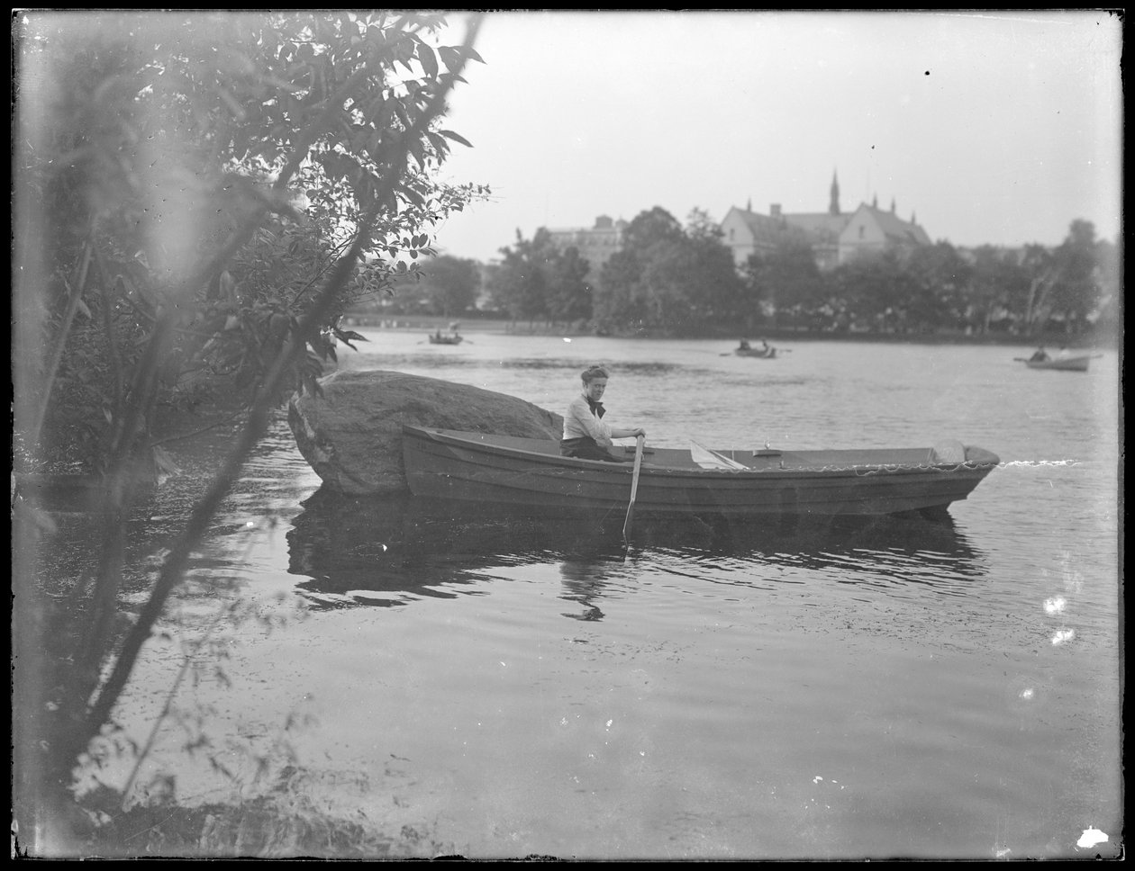 Ethel Grey Magaw Hassler في زورق تجديف ، سنترال بارك ، c.1912. بواسطة وليام ديفيس هاسلر