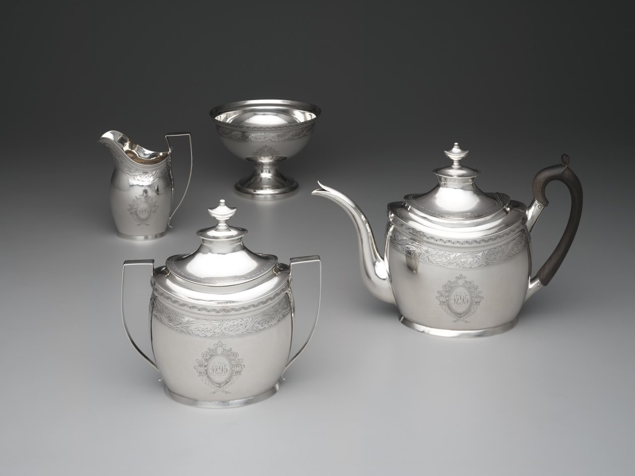 إبريق شاي ومبيض ووعاء نفايات ووعاء سكر حوالي 1795 (فضي وخشب صلب) بواسطة وليام جاريت فوربس