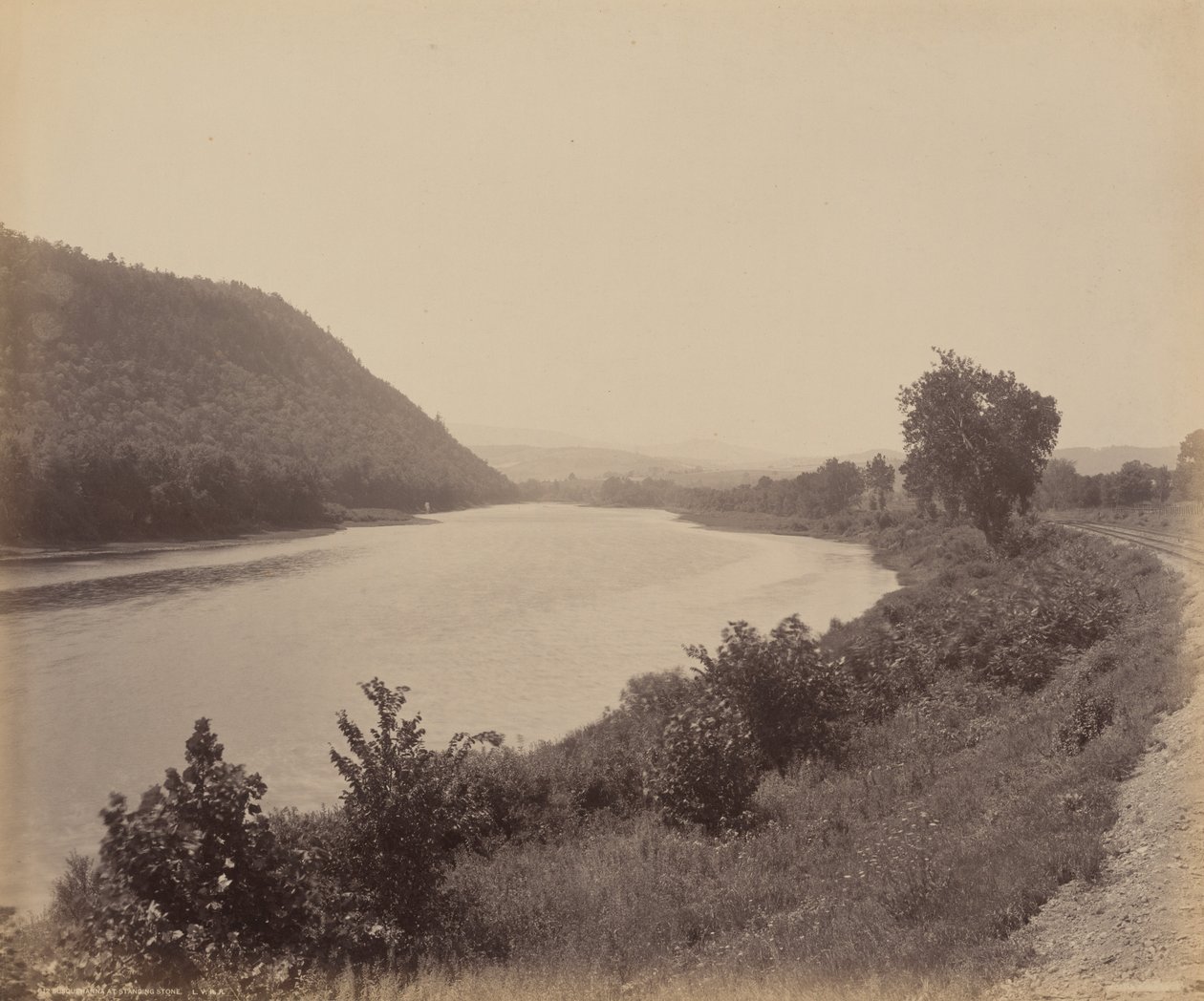 Susquehanna في Standing Stone بواسطة وليام إتش راو
