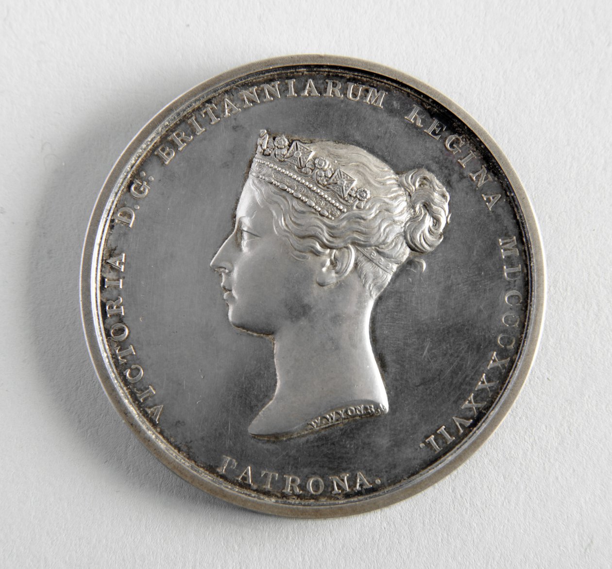 ميدالية RA مُنحت لجورج فرامبتون 10.12.1884 لأفضل نموذج لشخصية (معدن) بواسطة وليام ويون