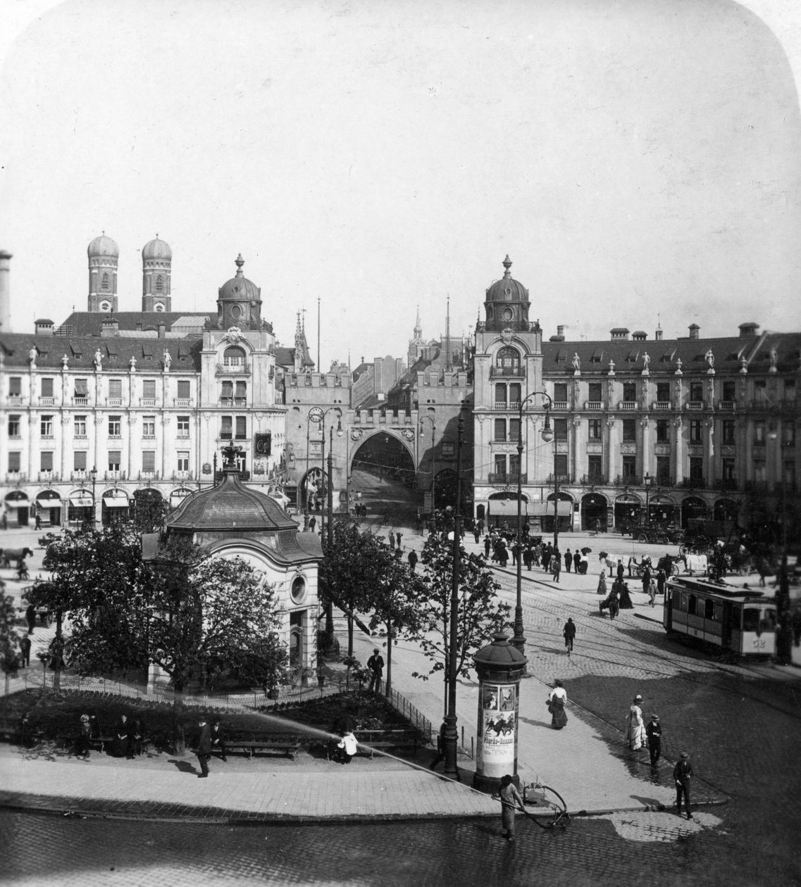 Karlsplatz ، ميونيخ ، ألمانيا ، القرن التاسع عشر الميلادي. بواسطة ورتهل وأولاده
