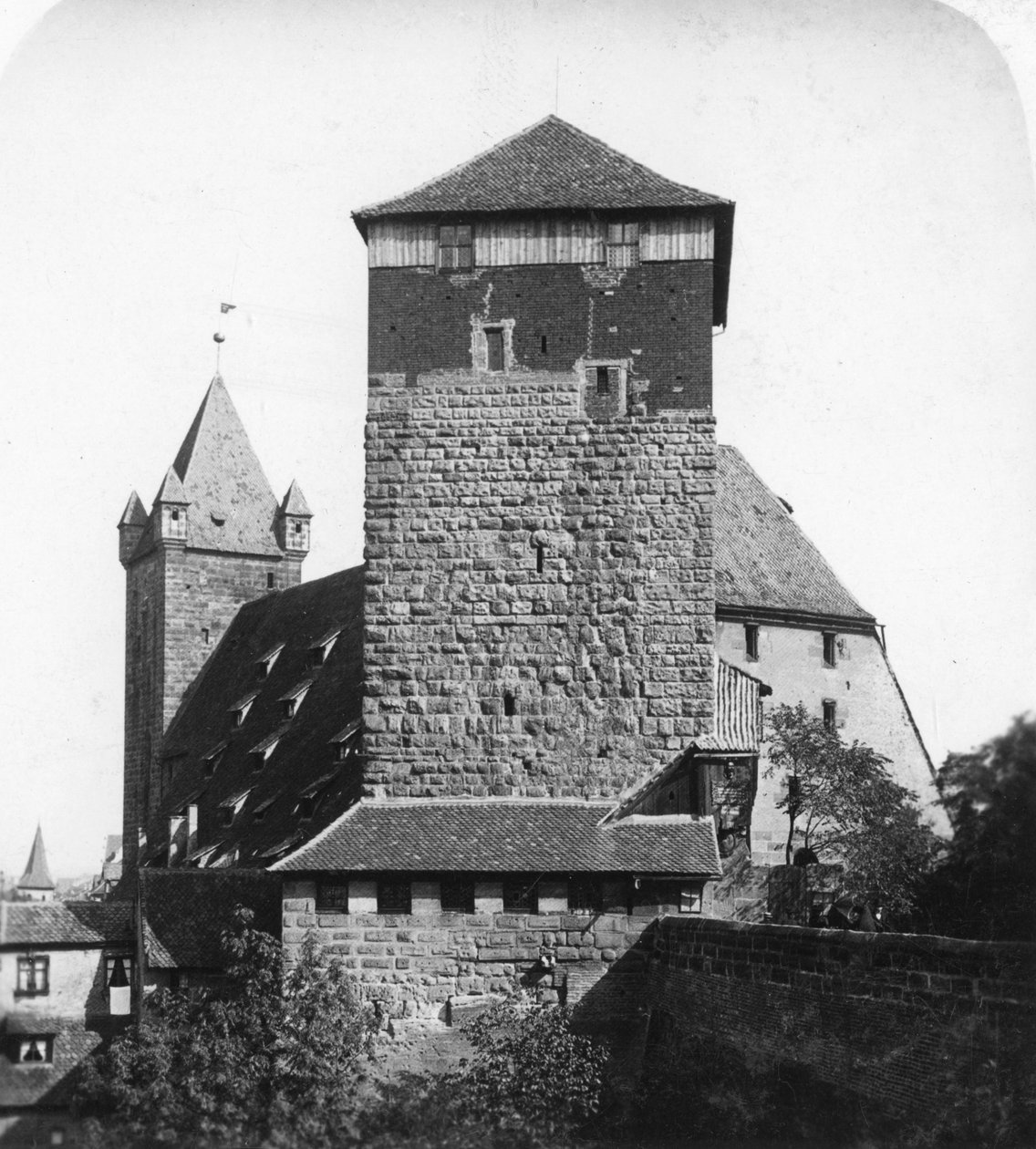 برج كوينتاغون Funfeckiger Thurm ، Kaiserstallung ، نورنبيرغ ، ألمانيا ، c1900s. بواسطة ورتهل وأولاده