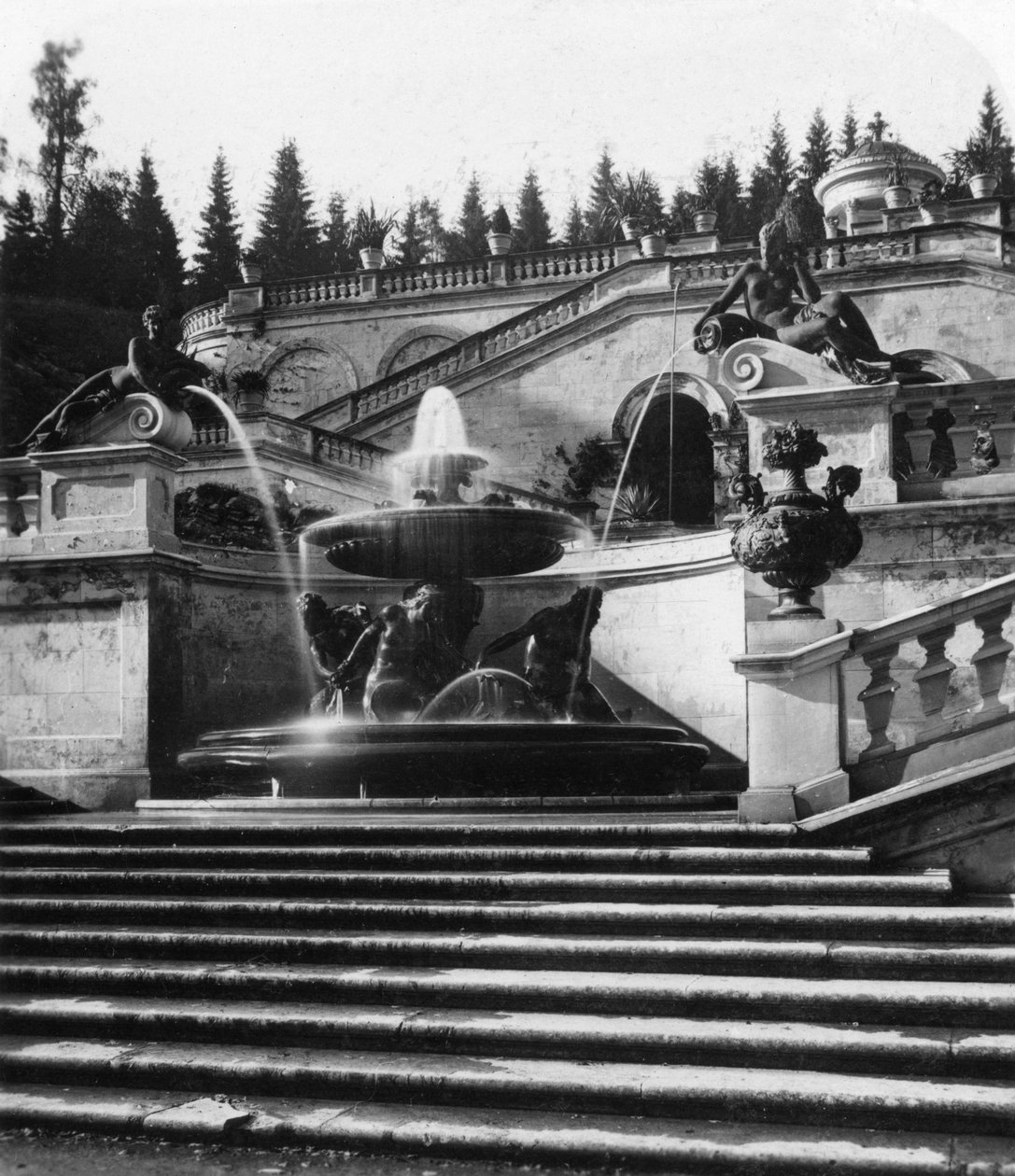 النافورة في قصر Linderhof ، بافاريا ، ألمانيا ، c1900s. بواسطة ورتهل وأولاده